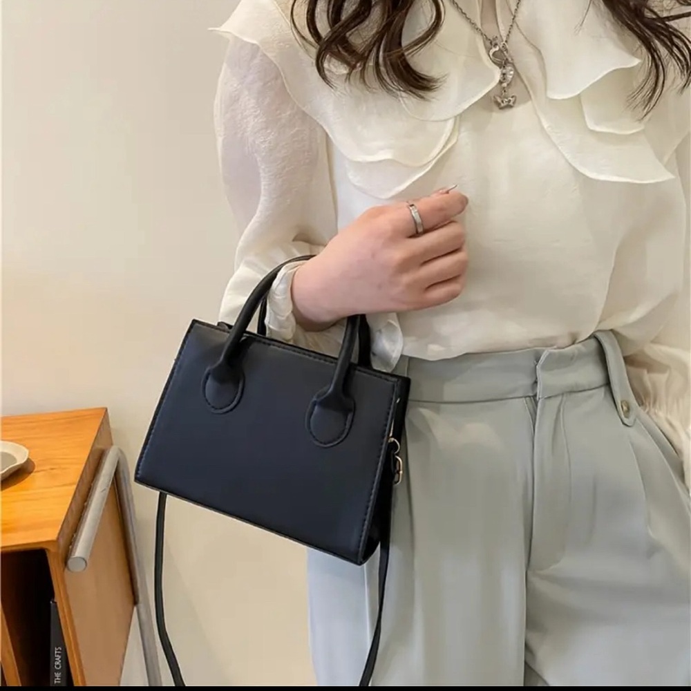 Mini Elegant Solid Color PU Leather Women's Handbag, Korean Style Casual. NWOT